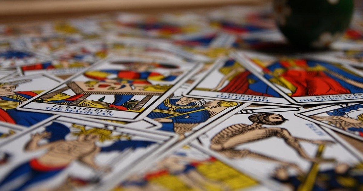 Votre tirage gratuit des cartes du Tarot de Marseille en ligne